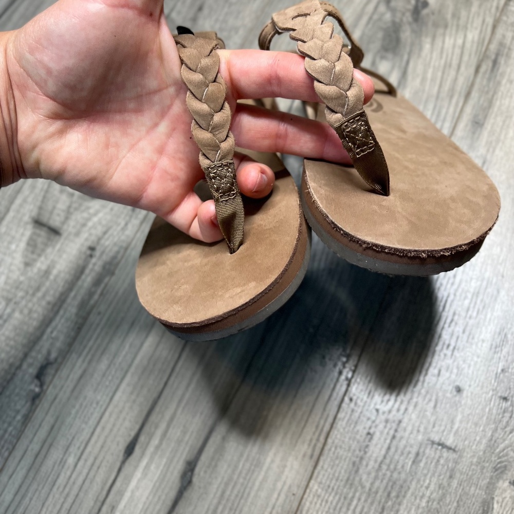 Rainbow NEW T-Street Braided Rainbow Flip Flop Sandals Size Medium 6.5 -7.5 - Picture 8 of 10